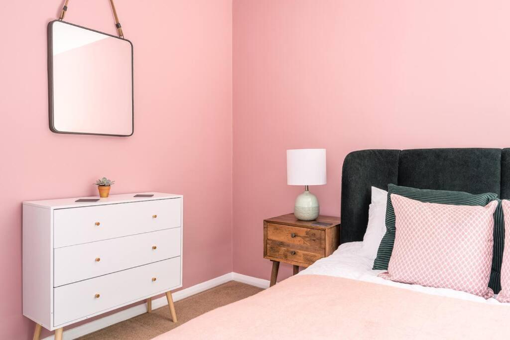 Stunning 4 Bedroom House In Central Bath Esterno foto