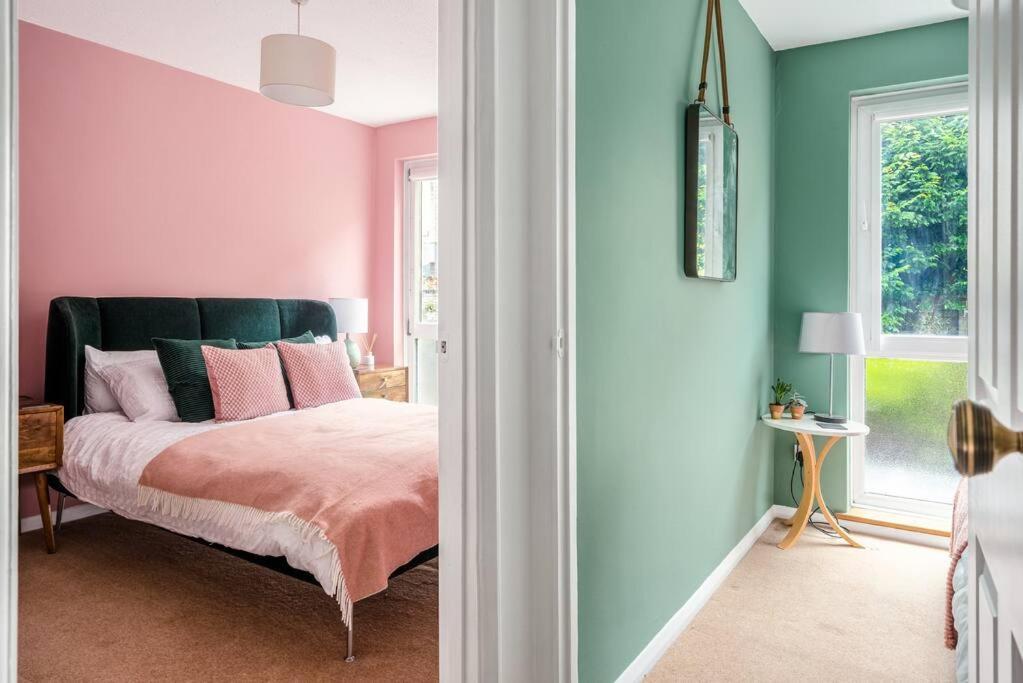 Stunning 4 Bedroom House In Central Bath Esterno foto